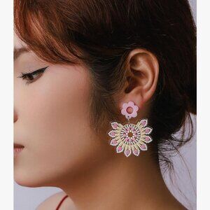 NEW Pale Pink and White Flower Acrylic MOD Retro 70's Drop Earrings